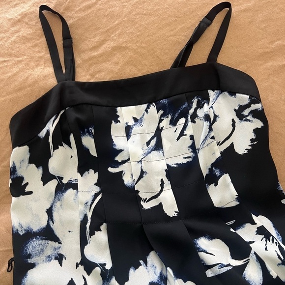 White House Black Market Black and White Floral Maxi Dress size XXS - Picture 7 of 9